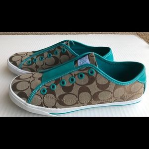 COACH SHOES SIZE 8